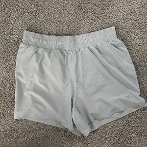 ALO Yoga Women's Light Gray Athletic Shorts